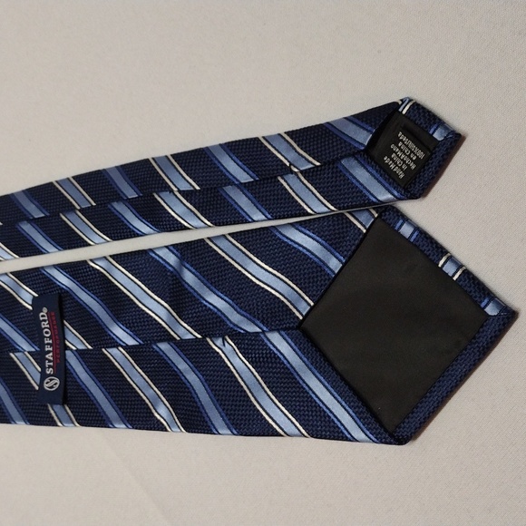 Stafford Performance Multiple Shades of Blue Diagonal Stripes NT#33 - Picture 9 of 13